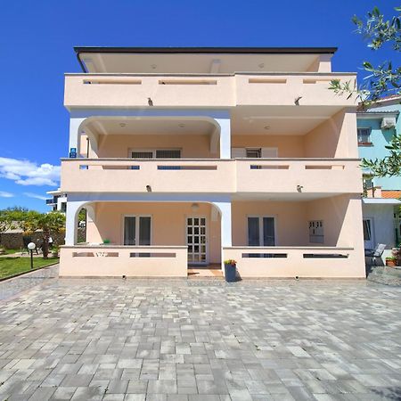 Apartmani Assa Krk Krk Town Buitenkant foto