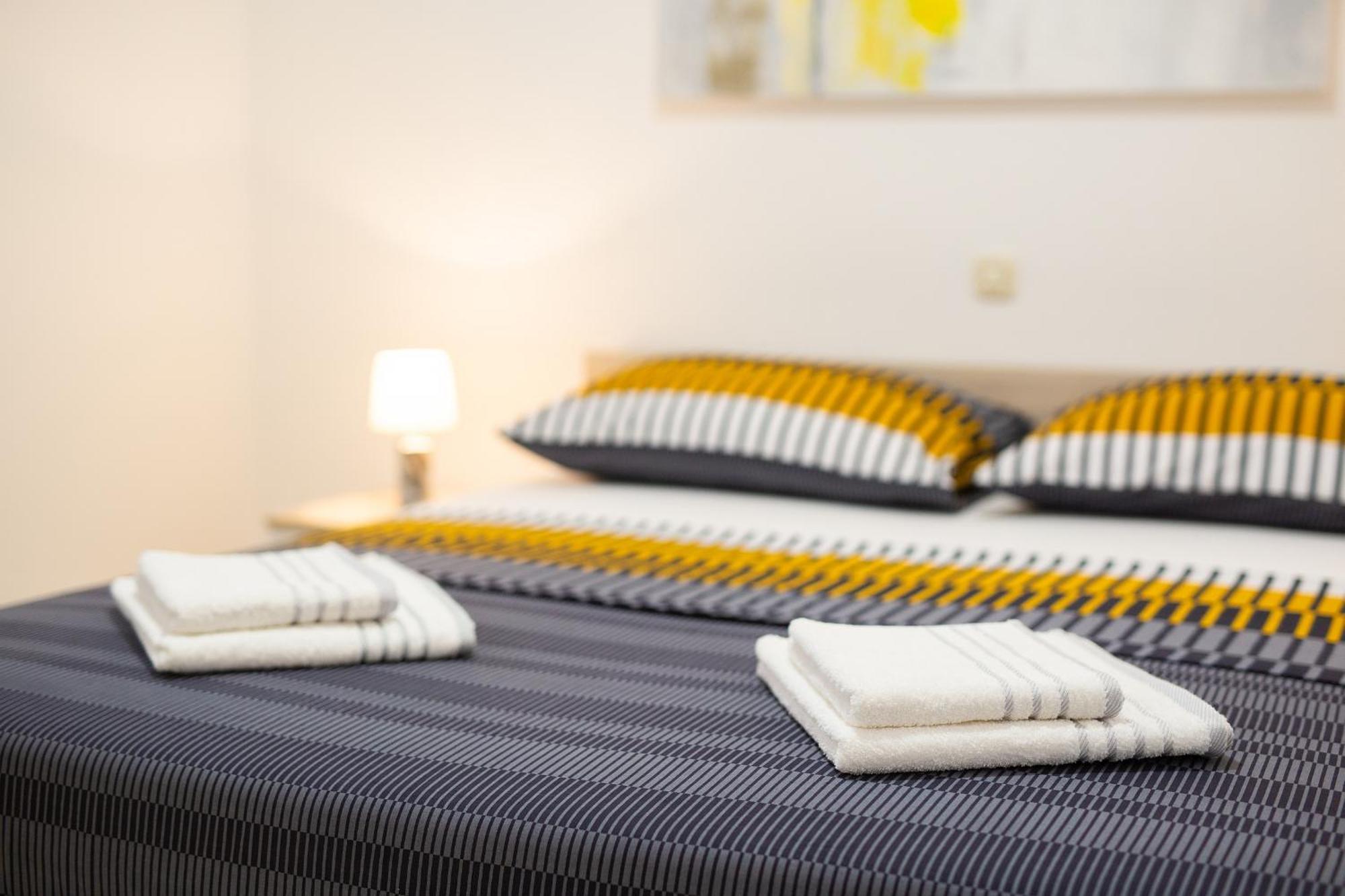 Apartmani Assa Krk Krk Town Buitenkant foto