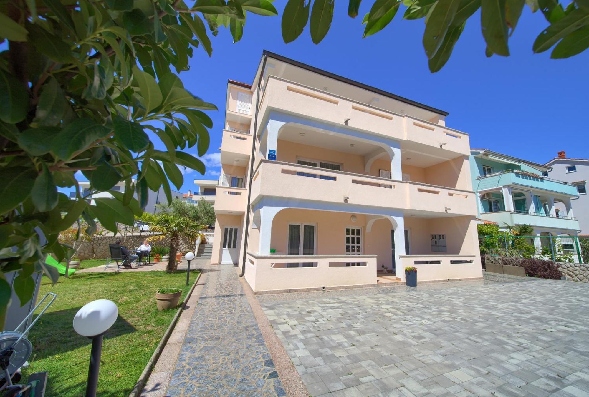 Apartmani Assa Krk Krk Town Buitenkant foto