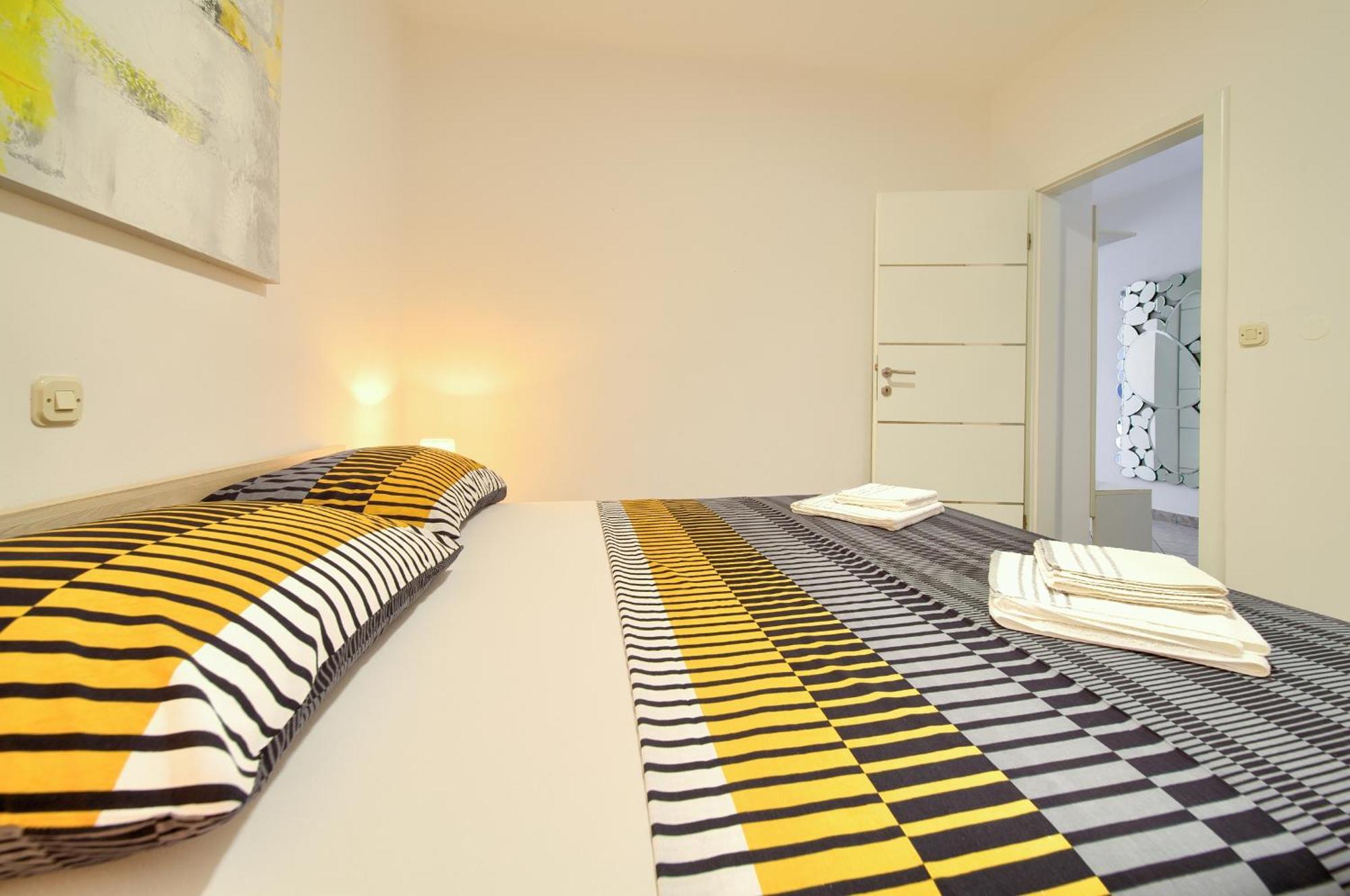 Apartmani Assa Krk Krk Town Buitenkant foto