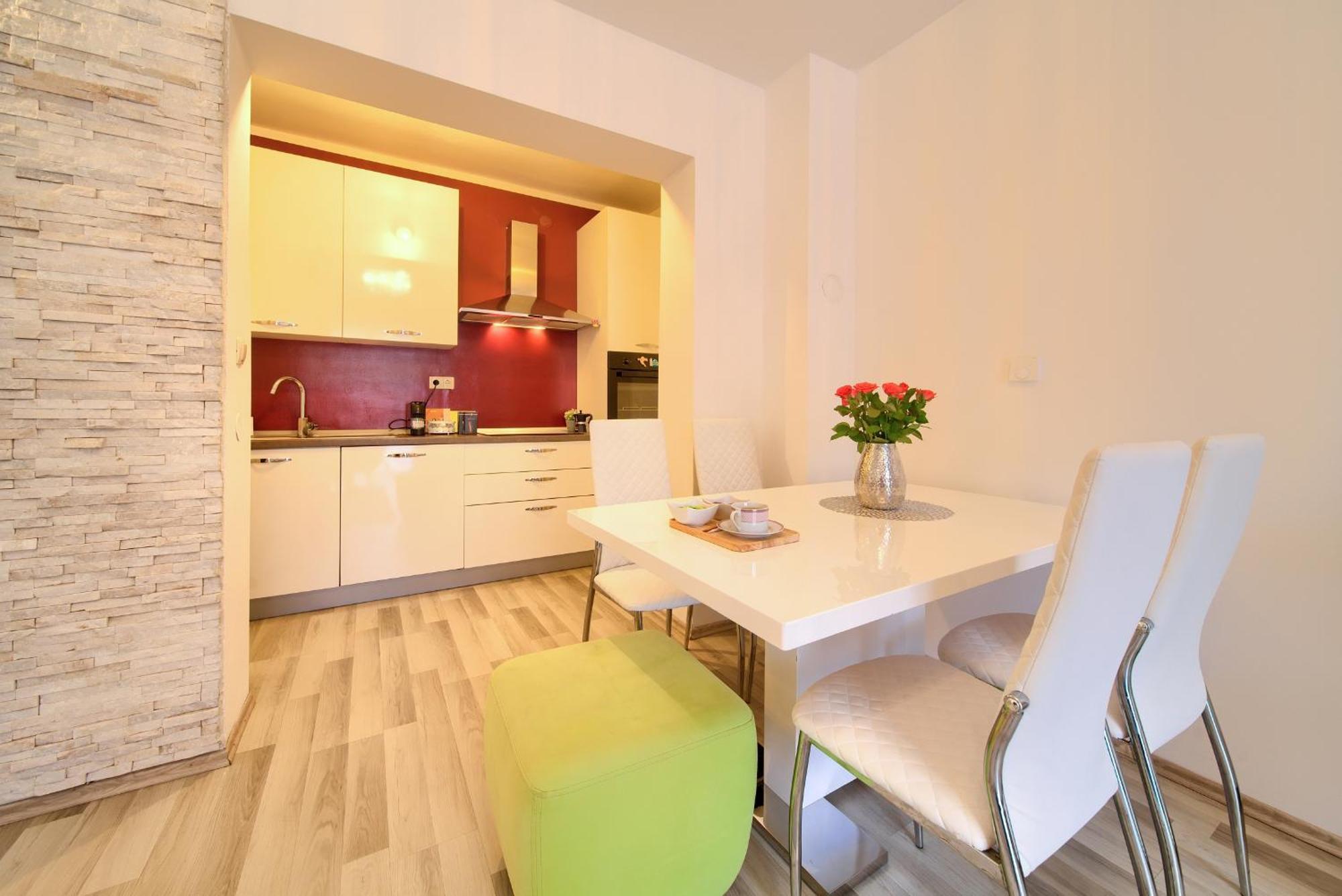 Apartmani Assa Krk Krk Town Buitenkant foto